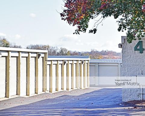 Source URL: https://cdnsc.rentcafe.com/dmslivecafe/3/1075980/1075980-1-4.jpg?width=-1&height=385&quality=80