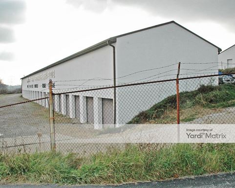 Source URL: https://cdnsc.rentcafe.com/dmslivecafe/3/1076031/1076031-1-3.jpg?width=-1&height=385&quality=80