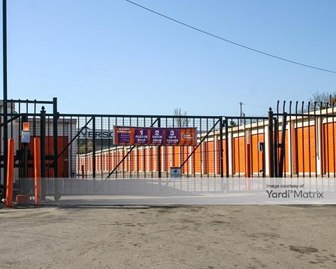 Source URL: https://cdnsc.rentcafe.com/dmslivecafe/3/1076048/1076048-1-2.jpg?width=-1&height=385&quality=80