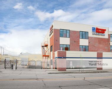 Storage Units for Rent available at 5083 South Packard Avenue, Cudahy, WI 53110