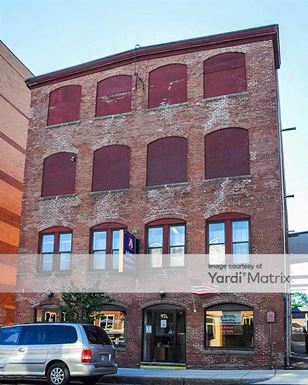 Source URL: https://cdnsc.rentcafe.com/dmslivecafe/3/1076092/1076092-1-3.jpg?width=-1&height=385&quality=80