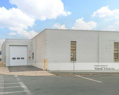 Source URL: https://cdnsc.rentcafe.com/dmslivecafe/3/1076104/1076104-1-5.jpg?width=-1&height=385&quality=80