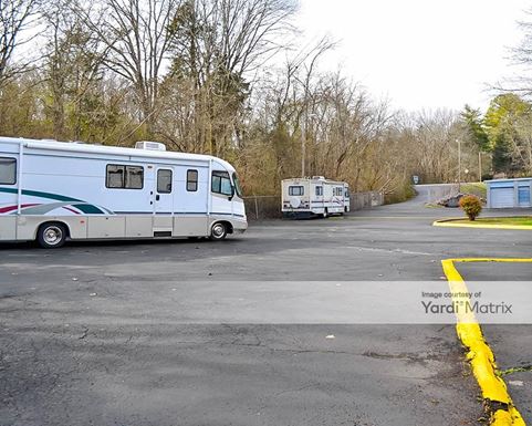 Source URL: https://cdnsc.rentcafe.com/dmslivecafe/3/1076142/1076142-1-5.jpg?width=-1&height=385&quality=80