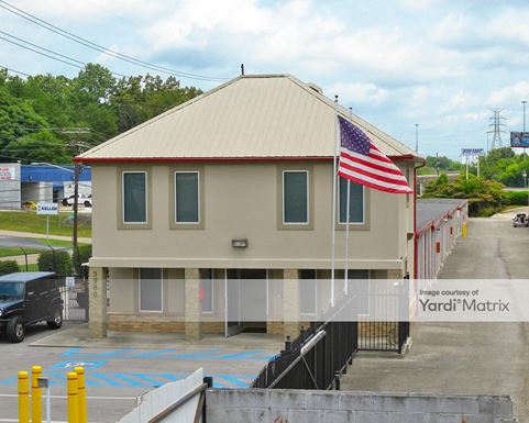 Source URL: https://cdnsc.rentcafe.com/dmslivecafe/3/1076147/1076147-1-4.jpg?width=-1&height=385&quality=80