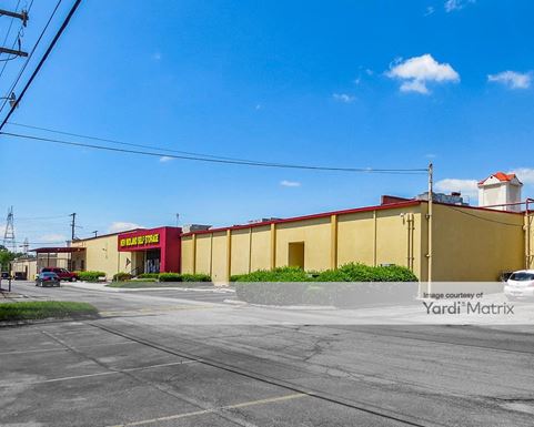 Source URL: https://cdnsc.rentcafe.com/dmslivecafe/3/1076156/1076156-1-5.jpg?width=-1&height=385&quality=80