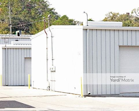 Source URL: https://cdnsc.rentcafe.com/dmslivecafe/3/1076159/1076159-1-5.jpg?width=-1&height=385&quality=80