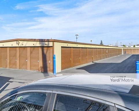 Source URL: https://cdnsc.rentcafe.com/dmslivecafe/3/1076211/1076211-1-2.jpg?width=-1&height=385&quality=80