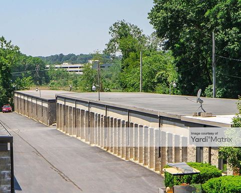 Source URL: https://cdnsc.rentcafe.com/dmslivecafe/3/1076239/1076239-1-3.jpg?width=-1&height=385&quality=80