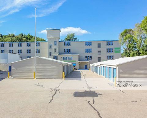 Source URL: https://cdnsc.rentcafe.com/dmslivecafe/3/1076248/1076248-1-4.jpg?width=-1&height=385&quality=80