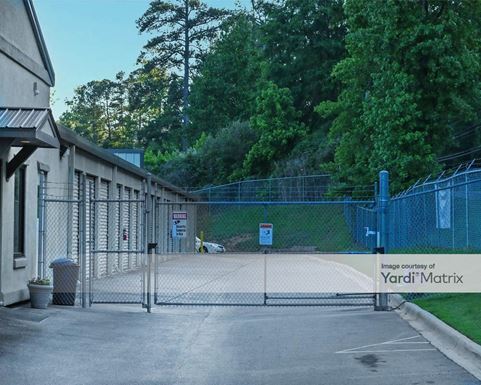 Source URL: https://cdnsc.rentcafe.com/dmslivecafe/3/1076265/1076265-1-5.jpg?width=-1&height=385&quality=80