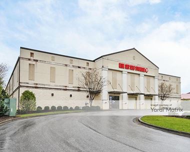 Storage Units for Rent available at 1731 Commons North Loop, Tuscaloosa, AL 35406