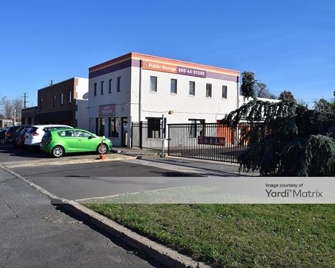 Source URL: https://cdnsc.rentcafe.com/dmslivecafe/3/1076306/1076306-1-4.jpg?width=-1&height=385&quality=80