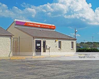Storage Units for Rent available at 7000 Lindbergh Blvd, Philadelphia, PA 19153