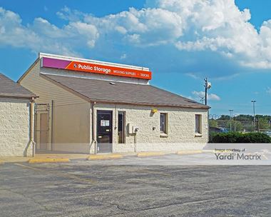 Storage Units for Rent available at 7000 Lindbergh Blvd, Philadelphia, PA 19153