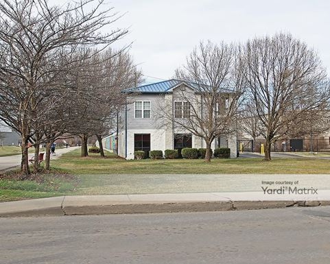 Source URL: https://cdnsc.rentcafe.com/dmslivecafe/3/1076328/1076328-1-2.jpg?width=-1&height=385&quality=80