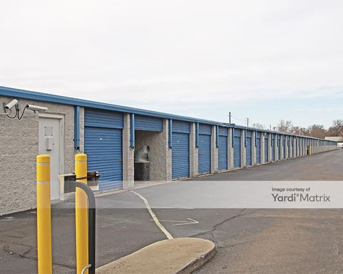 Source URL: https://cdnsc.rentcafe.com/dmslivecafe/3/1076328/1076328-1-5.jpg?width=-1&height=385&quality=80