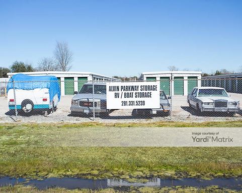 Source URL: https://cdnsc.rentcafe.com/dmslivecafe/3/1076378/1076378-1-5.jpg?width=-1&height=385&quality=80