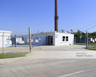 Storage Units for Rent available at 7625 North Loop East, Houston, TX 77028