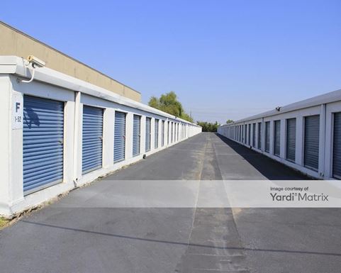 Source URL: https://cdnsc.rentcafe.com/dmslivecafe/3/1076405/1076405-1-2.jpg?width=-1&height=385&quality=80