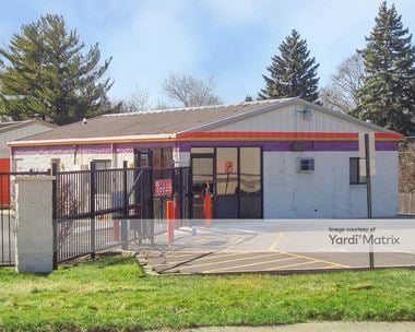Storage Units for Rent available at 1040 East State Street, Geneva, IL 60134