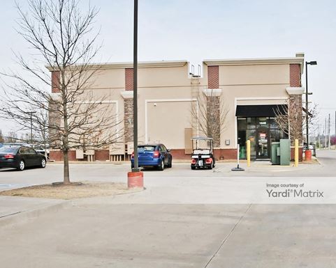 Source URL: https://cdnsc.rentcafe.com/dmslivecafe/3/1076505/1076505-1-4.jpg?width=-1&height=385&quality=80