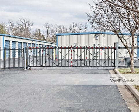 Source URL: https://cdnsc.rentcafe.com/dmslivecafe/3/1076516/1076516-1-2.jpg?width=-1&height=385&quality=80