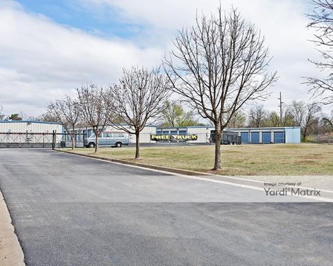 Source URL: https://cdnsc.rentcafe.com/dmslivecafe/3/1076516/1076516-1-4.jpg?width=-1&height=385&quality=80