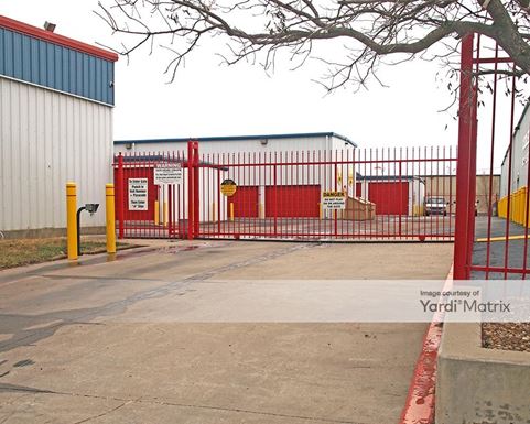 Source URL: https://cdnsc.rentcafe.com/dmslivecafe/3/1076538/1076538-1-6.jpg?width=-1&height=385&quality=80