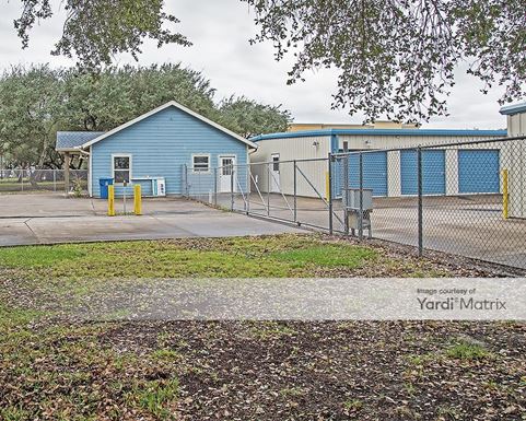 Source URL: https://cdnsc.rentcafe.com/dmslivecafe/3/1076544/1076544-1-3.jpg?width=-1&height=385&quality=80