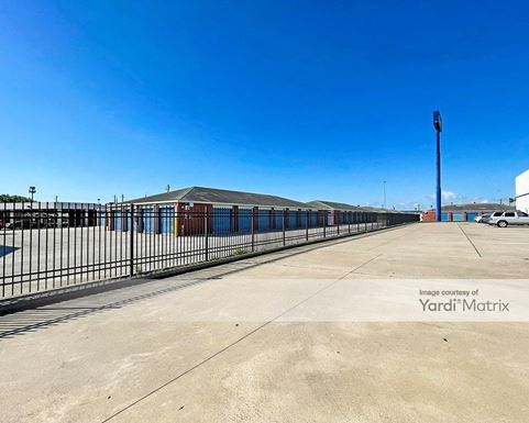 Source URL: https://cdnsc.rentcafe.com/dmslivecafe/3/1076547/1076547-1-2.jpg?width=-1&height=385&quality=80