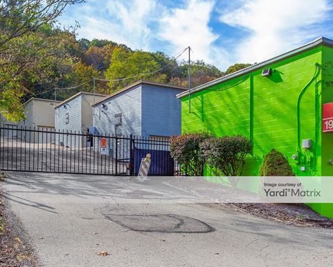 Source URL: https://cdnsc.rentcafe.com/dmslivecafe/3/1076606/1076606-1-4.jpg?width=-1&height=385&quality=80