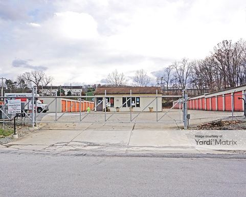 Source URL: https://cdnsc.rentcafe.com/dmslivecafe/3/1076607/1076607-1-2.jpg?width=-1&height=385&quality=80