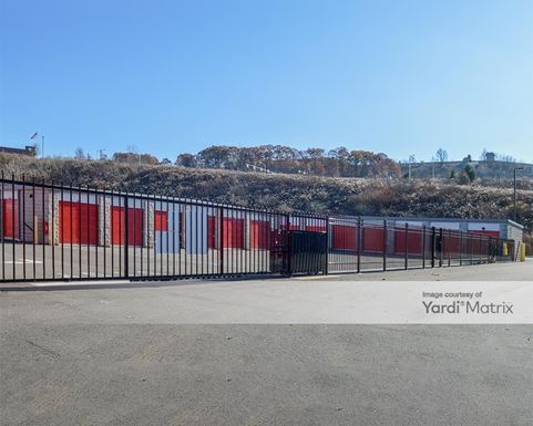 Source URL: https://cdnsc.rentcafe.com/dmslivecafe/3/1076618/1076618-1-3.jpg?width=-1&height=385&quality=80