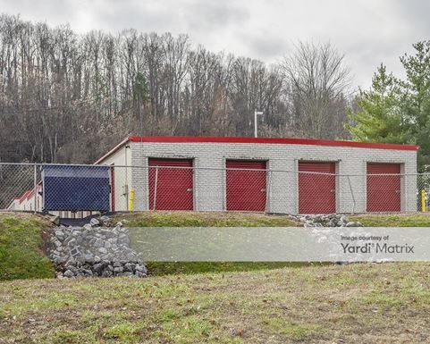 Source URL: https://cdnsc.rentcafe.com/dmslivecafe/3/1076635/1076635-1-5.jpg?width=-1&height=385&quality=80