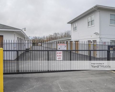 Source URL: https://cdnsc.rentcafe.com/dmslivecafe/3/1076636/1076636-1-2.jpg?width=-1&height=385&quality=80