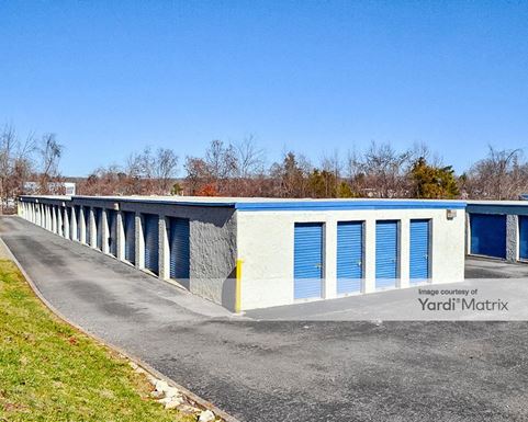 Source URL: https://cdnsc.rentcafe.com/dmslivecafe/3/1076637/1076637-1-4.jpg?width=-1&height=385&quality=80