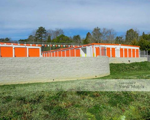 Source URL: https://cdnsc.rentcafe.com/dmslivecafe/3/1076647/1076647-1-2.jpg?width=-1&height=385&quality=80