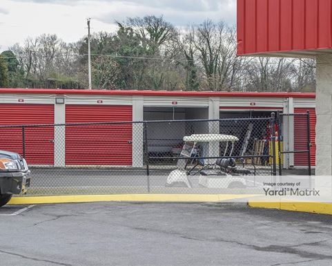 Source URL: https://cdnsc.rentcafe.com/dmslivecafe/3/1076647/1076647-1-4.jpg?width=-1&height=385&quality=80