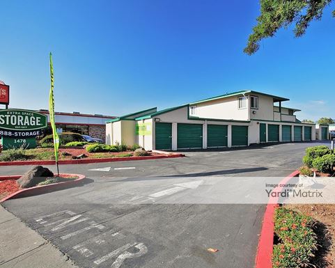 Source URL: https://cdnsc.rentcafe.com/dmslivecafe/3/1076697/1076697-1-2.jpg?width=-1&height=385&quality=80