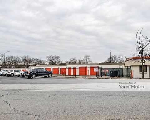 Source URL: https://cdnsc.rentcafe.com/dmslivecafe/3/1076726/1076726-1-5.jpg?width=-1&height=385&quality=80