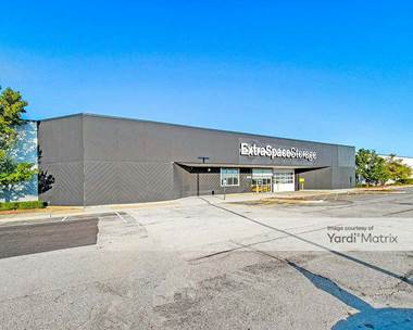 Storage Units for Rent available at 450 Airport Road, Elgin, IL 60123
