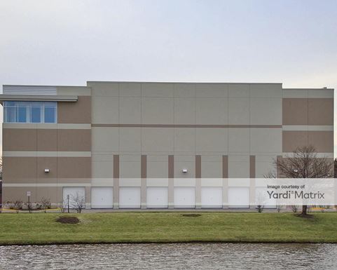 Source URL: https://cdnsc.rentcafe.com/dmslivecafe/3/1076742/1076742-1-4.jpg?width=-1&height=385&quality=80