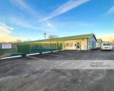 Storage Units for Rent available at 39406 North Lewis Avenue, Beach Park, IL 60099
