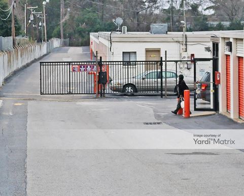 Source URL: https://cdnsc.rentcafe.com/dmslivecafe/3/1076866/1076866-1-5.jpg?width=-1&height=385&quality=80