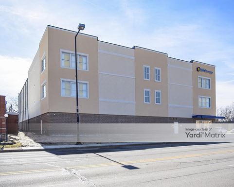 Source URL: https://cdnsc.rentcafe.com/dmslivecafe/3/1076894/1076894-1-3.jpg?width=-1&height=385&quality=80