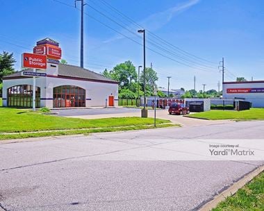 Storage Units for Rent available at 9030 Watson Road, St. Louis, MO 63126