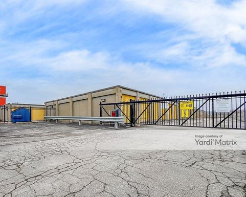 Source URL: https://cdnsc.rentcafe.com/dmslivecafe/3/1076945/1076945-1-4.jpg?width=-1&height=385&quality=80