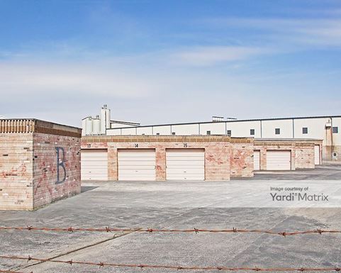 Source URL: https://cdnsc.rentcafe.com/dmslivecafe/3/1076946/1076946-1-3.jpg?width=-1&height=385&quality=80