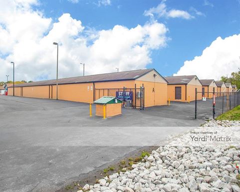 Source URL: https://cdnsc.rentcafe.com/dmslivecafe/3/1076947/1076947-1-4.jpg?width=-1&height=385&quality=80