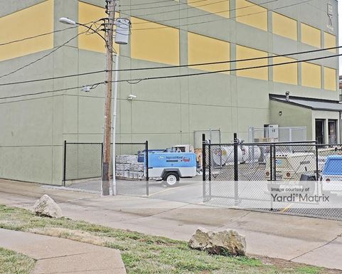 Source URL: https://cdnsc.rentcafe.com/dmslivecafe/3/1076948/1076948-1-4.jpg?width=-1&height=385&quality=80